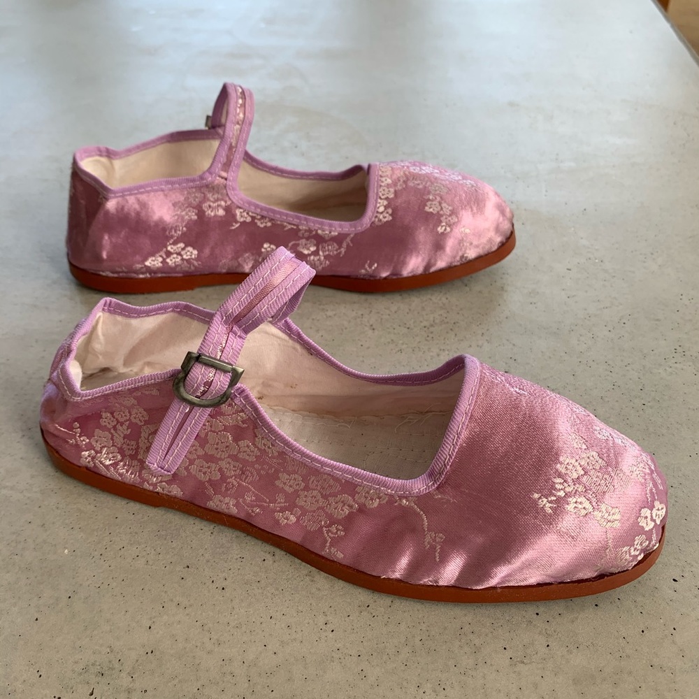 Mary Jane slipper